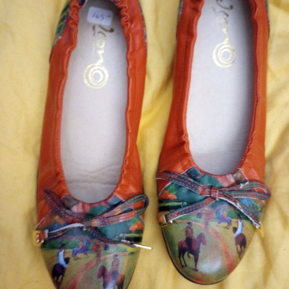 Icon  Leather Round Toe Painted Flats Horses 37